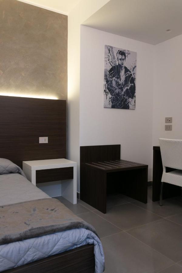 Brigante Suites Misano Adriatico Zewnętrze zdjęcie