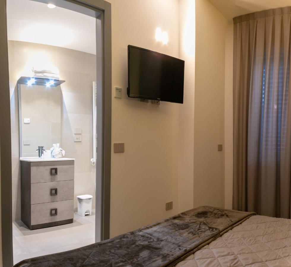 Brigante Suites Misano Adriatico Zewnętrze zdjęcie