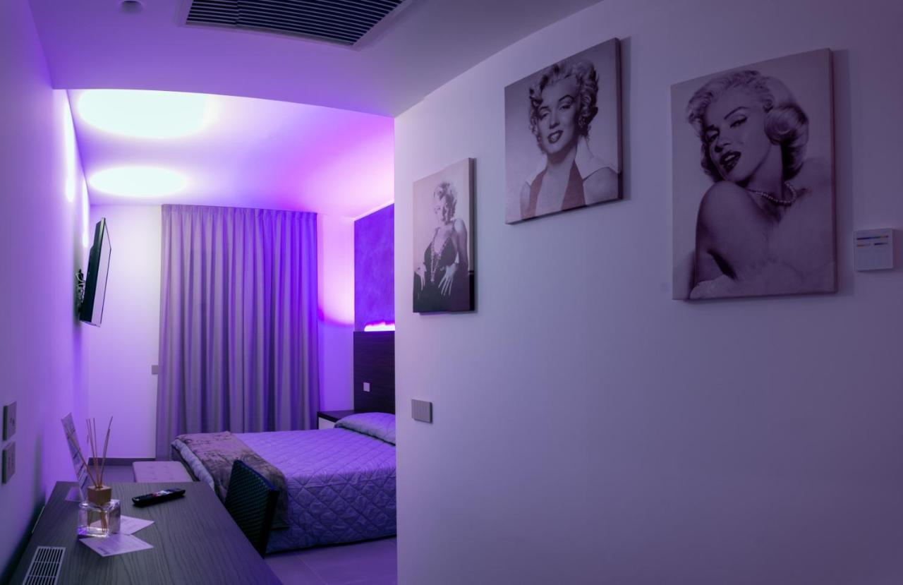 Brigante Suites Misano Adriatico Zewnętrze zdjęcie